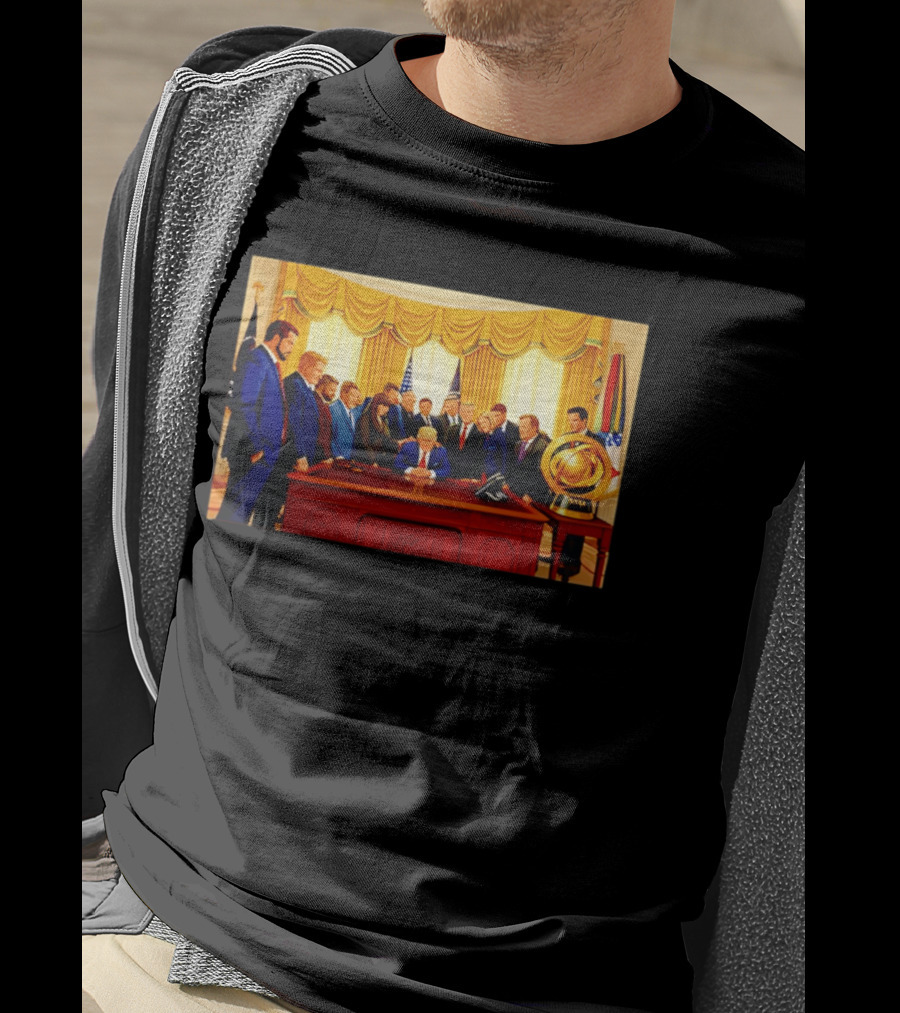 Oval Office Prayer Gathering Trump Anime Style Amid Iran Tensions T-Shirt