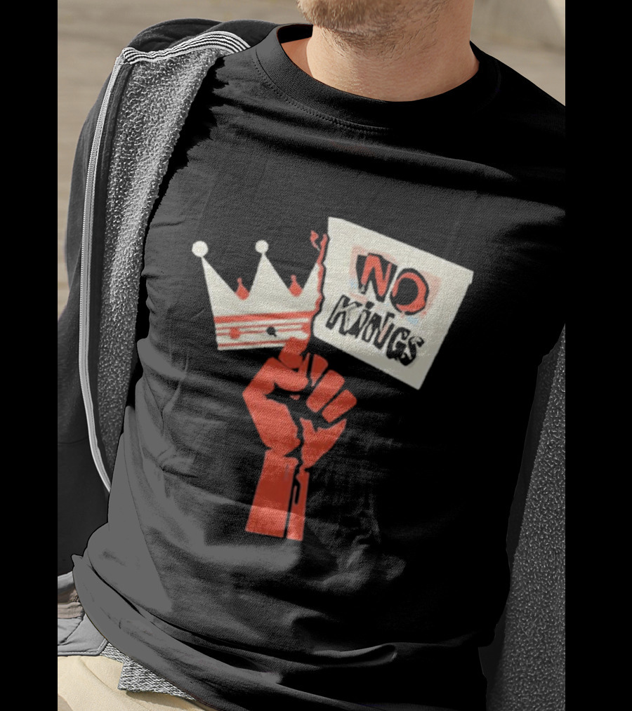 No Kings Protest Raised Fist Crown Sign T-Shirt