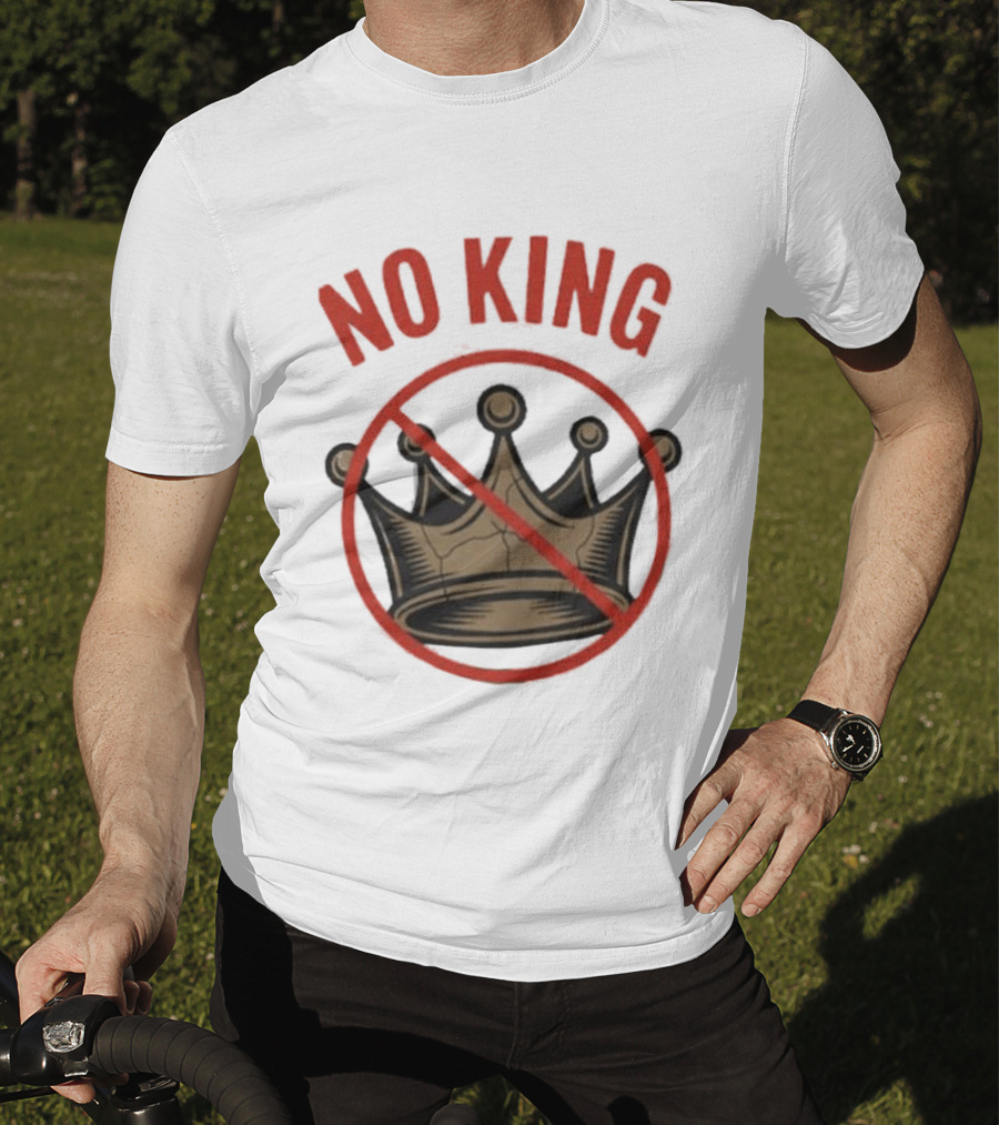 No King Anti Trump Crown Protest T-Shirt