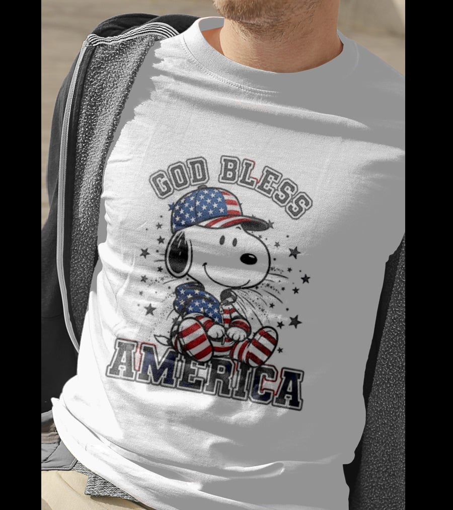 Peanuts Snoopy God Bless America Stars And Stripes T-Shirt