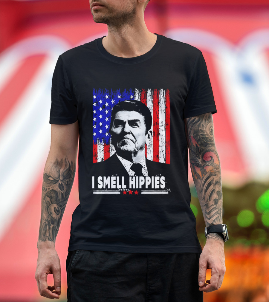 I Smell Hippies Reagan USA Flag Stars And Stripes T-Shirt
