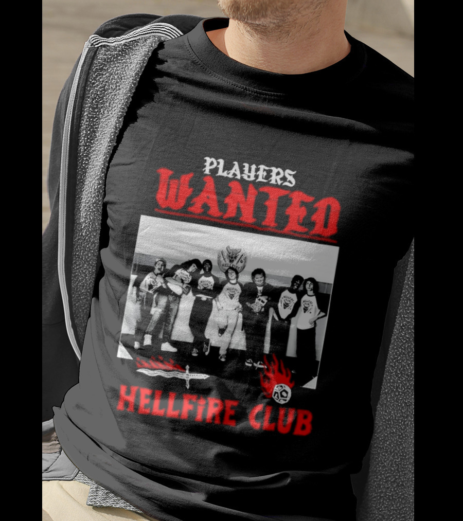 Players Wanted Hellfire Club Retro Group Photo Gaming Dungeons Dragons Fantasy T-Shirt