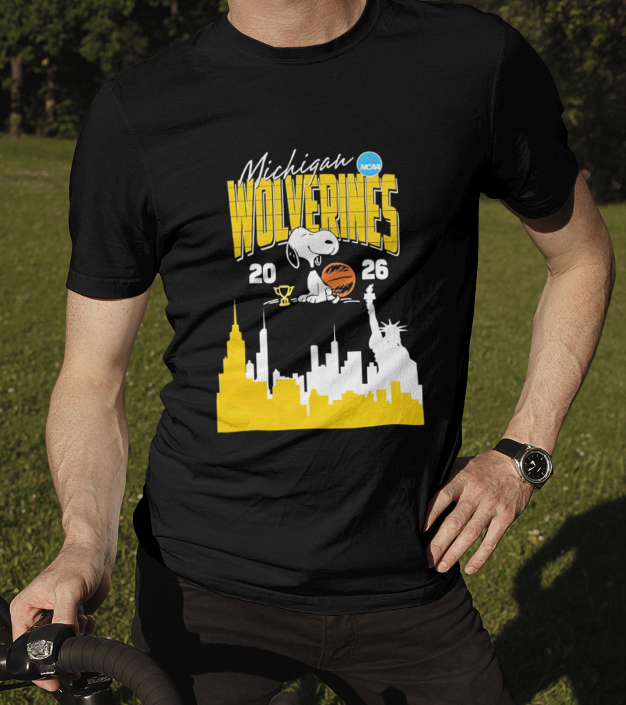Michigan Wolverines NCAA Basketball Snoopy City Skyline 2026 T-Shirt