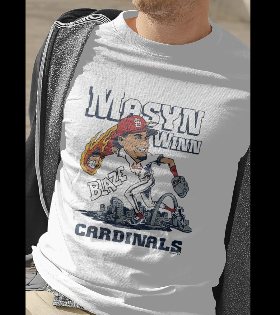 St. Louis Cardinals Masyn Winn Blaze Arch Skyline Caricature T-Shirt