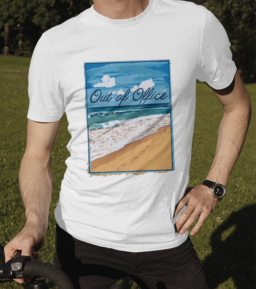 Out Of Office Beach Painting Photo 2025 Blue Sky Ocean Waves Sand T-Shirt