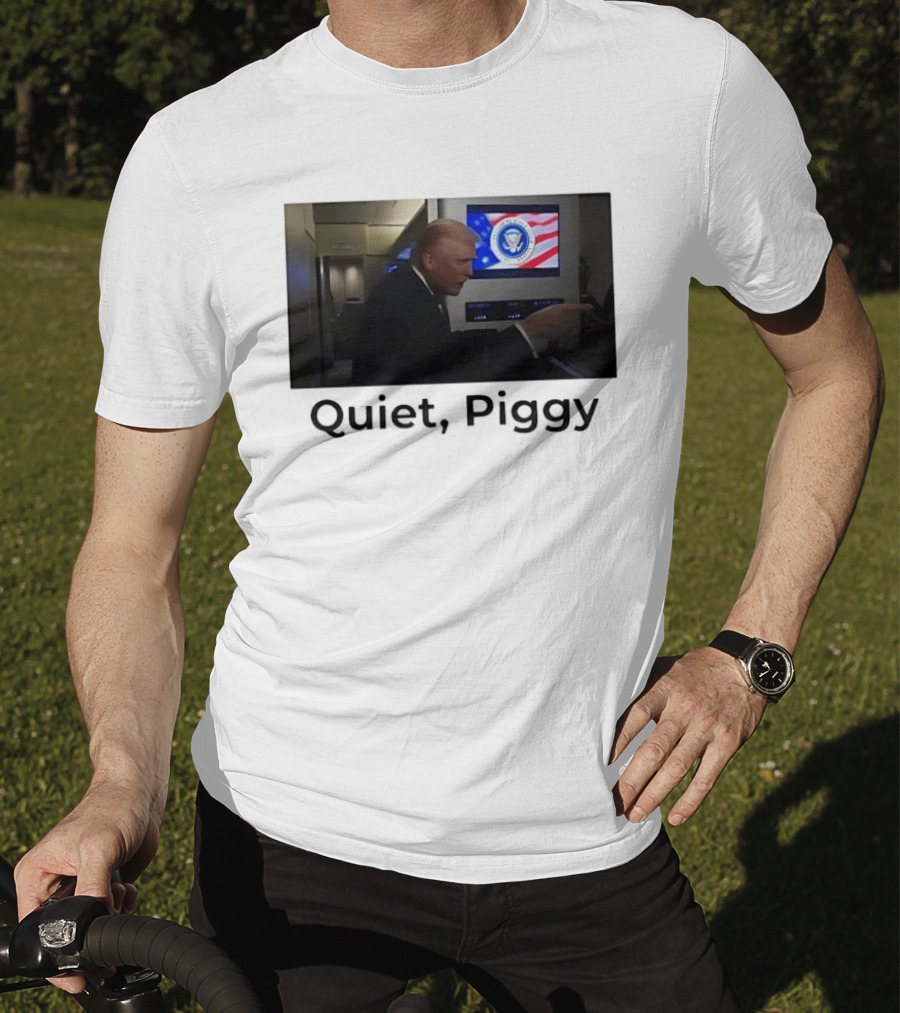 Quiet Piggy Presidential Seal Airplane Scene T-Shirt
