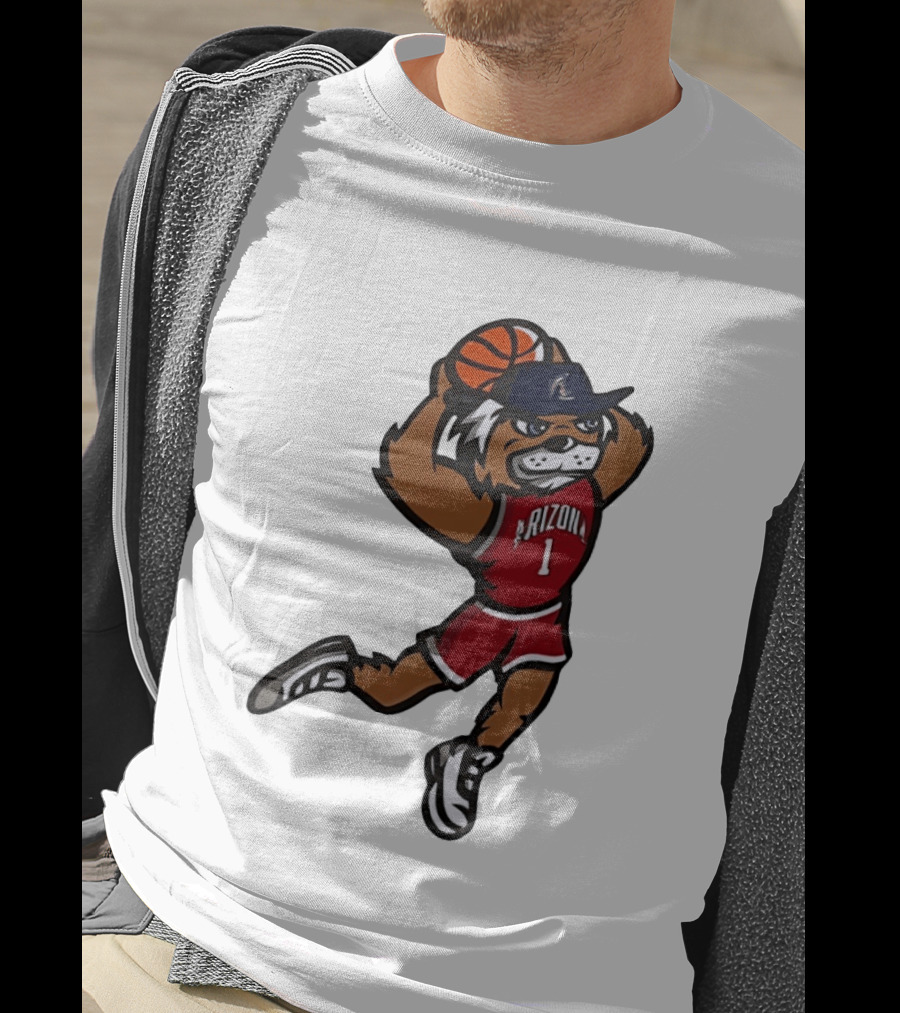 Arizona Wildcats Basketball Mascot Slam Dunk Action T-Shirt