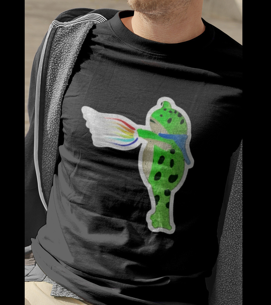 Portland Frog Holding Rainbow Flag LGBT Pride Anti Maga Protest T-Shirt