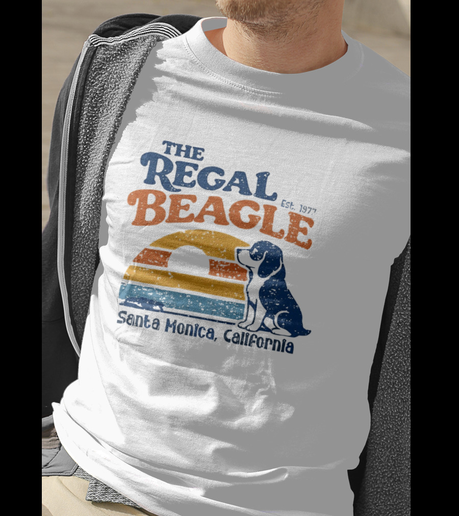 The Regal Beagle Santa Monica California Est 1977 Vintage Sunset Dog T-Shirt