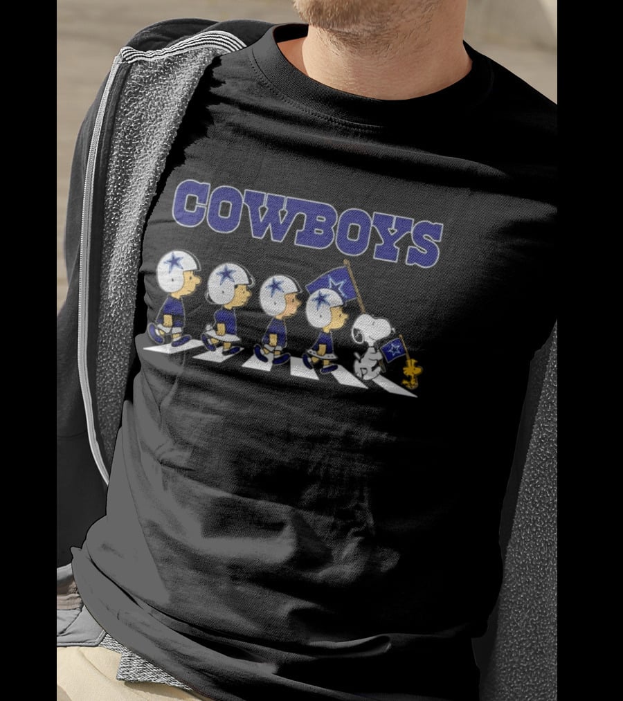Peanuts Cowboys Snoopy Flag Parade Football Helmet Abby Road T-Shirt