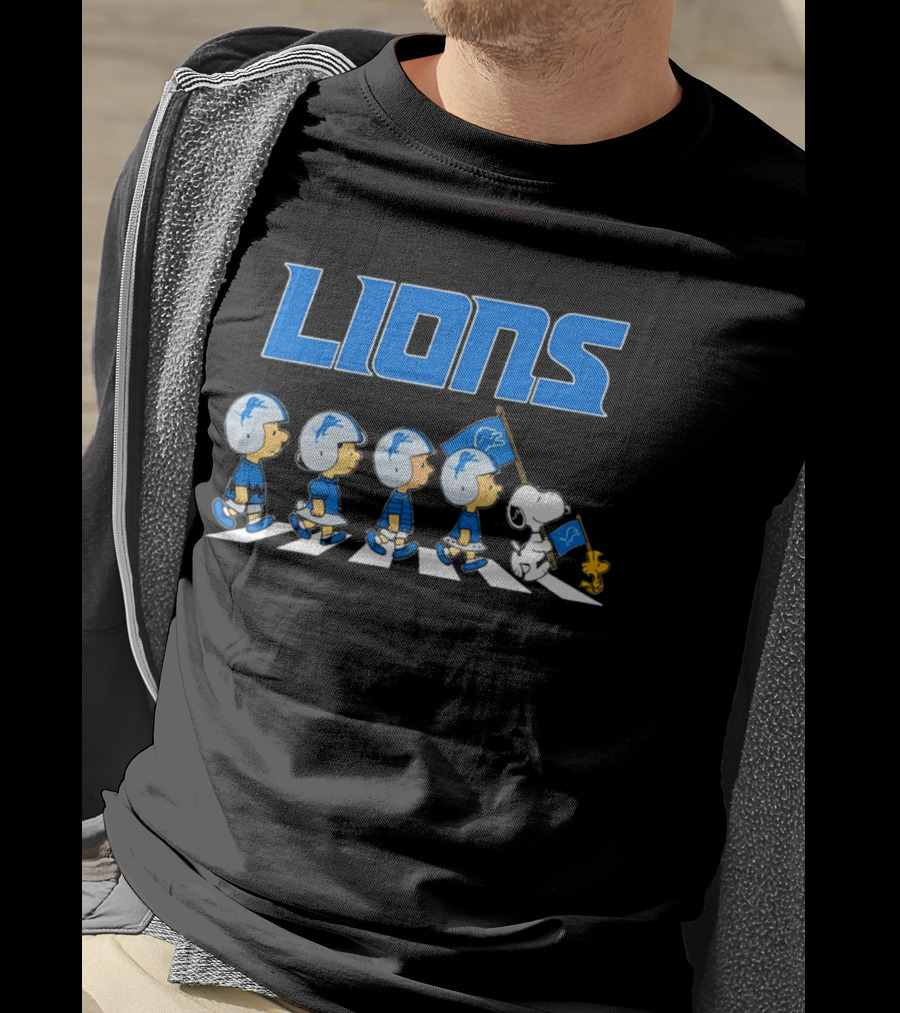 Peanuts Detroit Lions Football Flag Walking Abbey Road T-Shirt