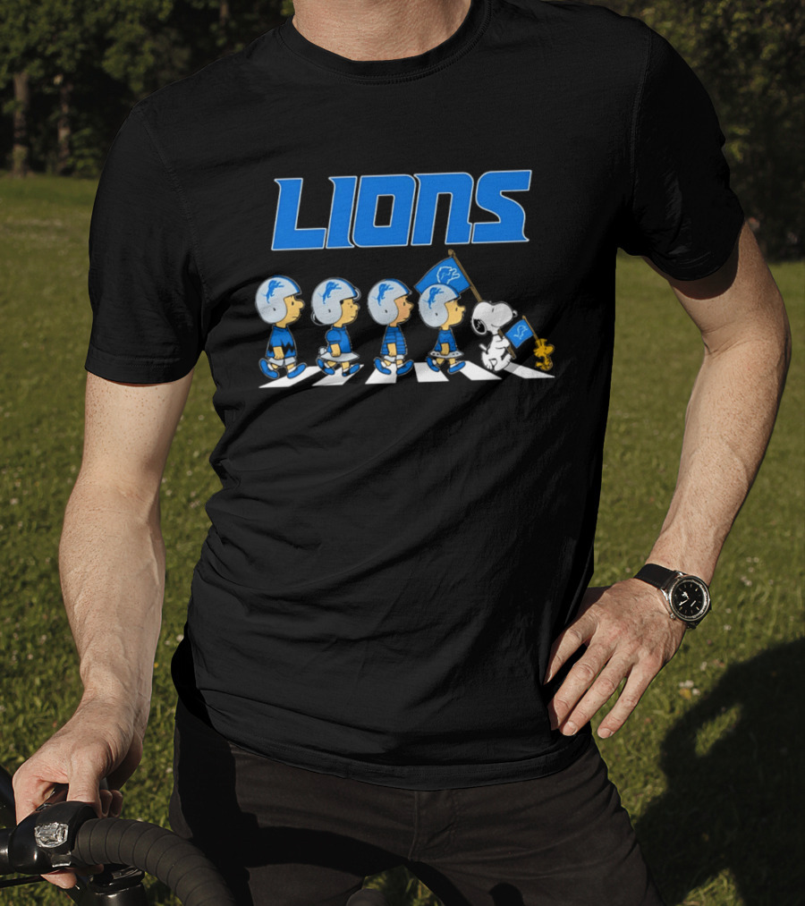 Peanuts Detroit Lions Football Flag Walking Abbey Road T-Shirt