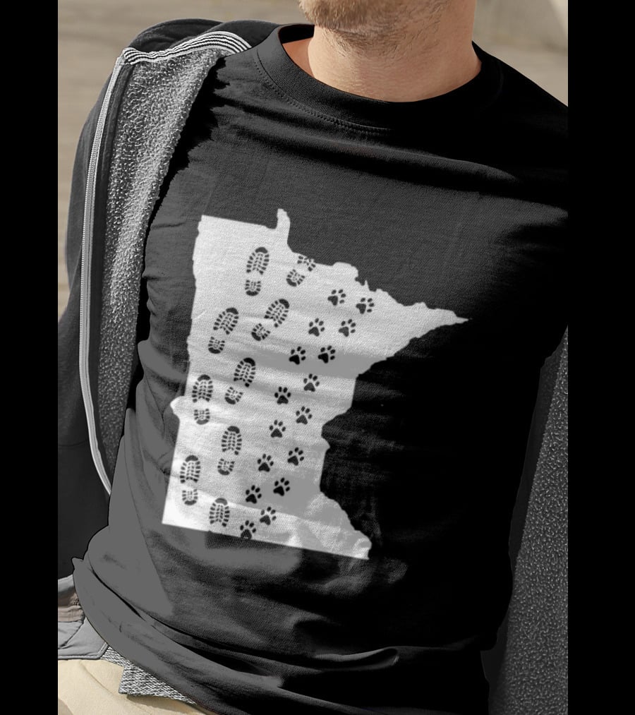Minnesota Map Footprints And Paw Prints Outdoor Adventure T-Shirt