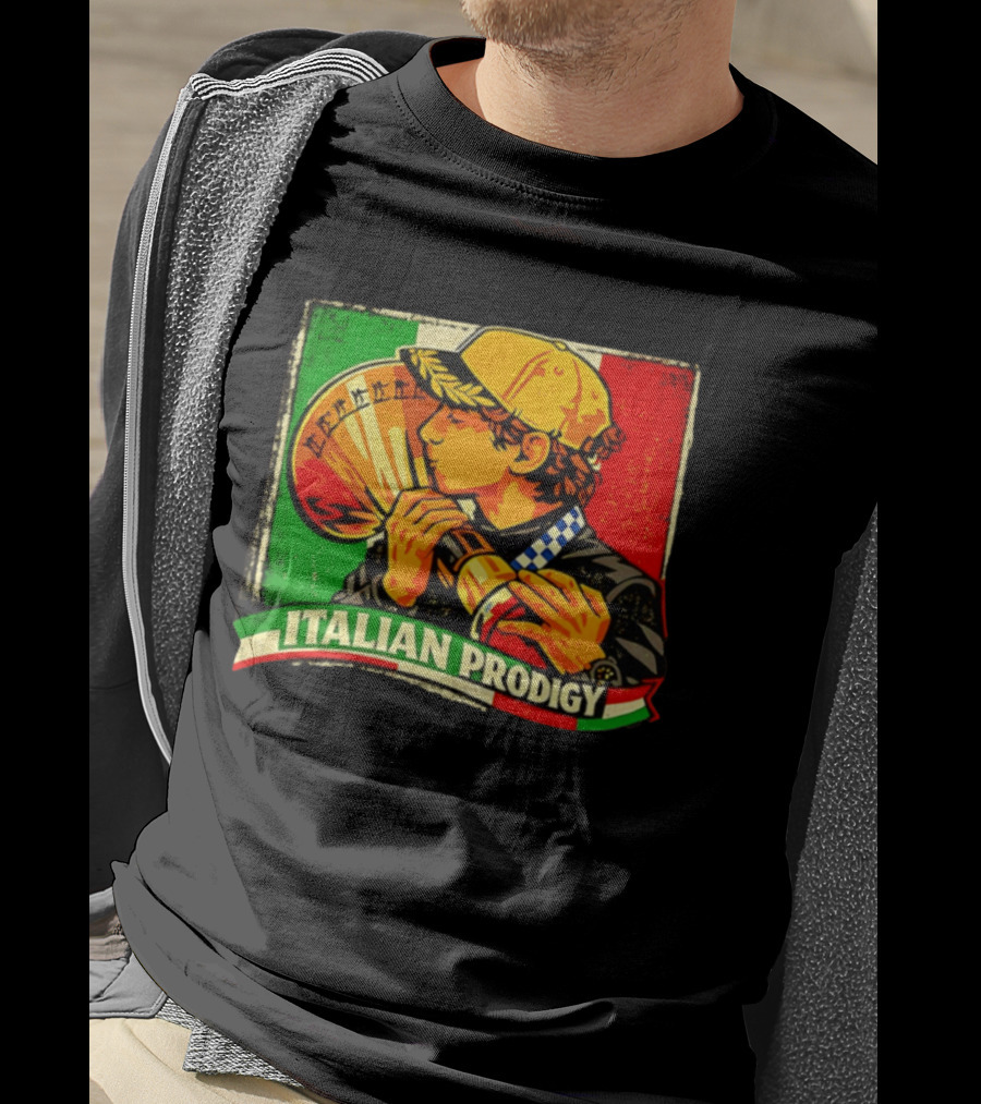 Italy Player Kissing Trophy Italian Prodigy Flag T-Shirt