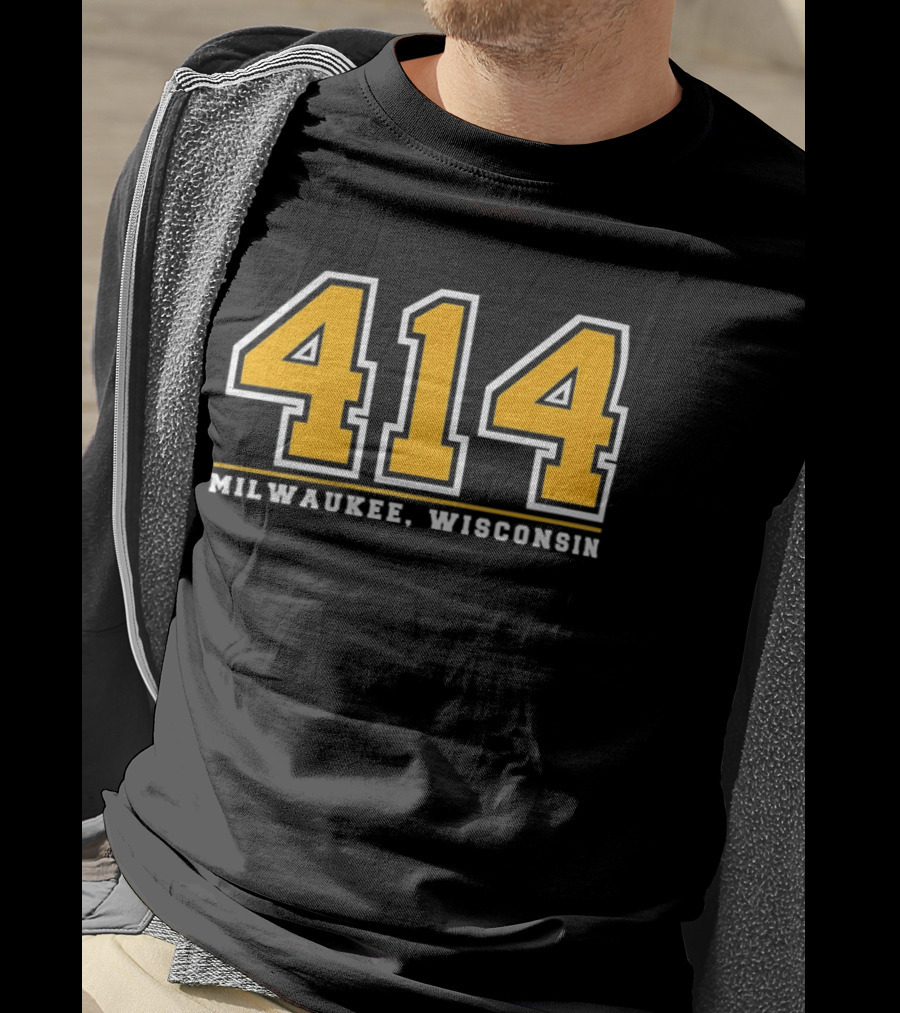 414 Milwaukee Wisconsin Area Code Pride T-Shirt