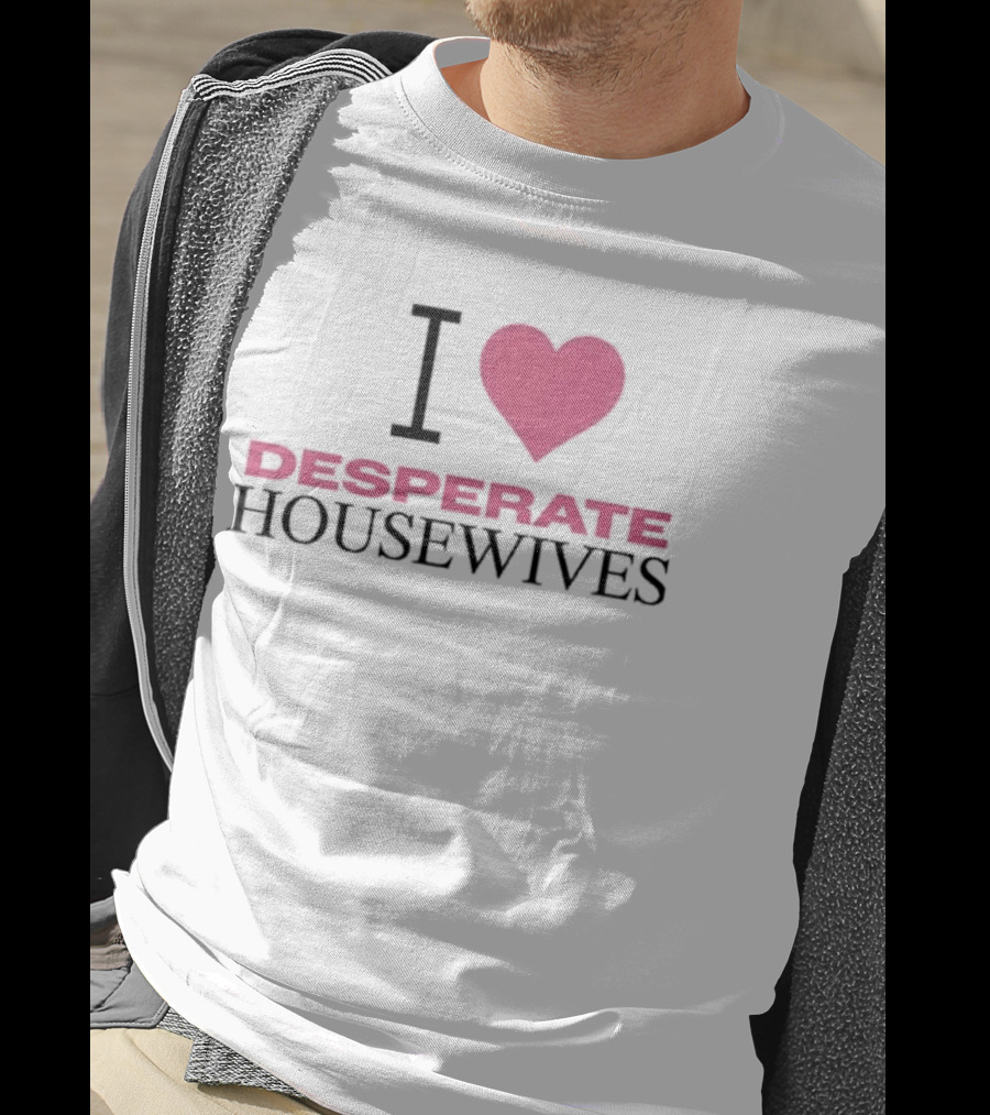 Nicollette Sheridan I Love Desperate Housewives Pink Heart T-Shirt
