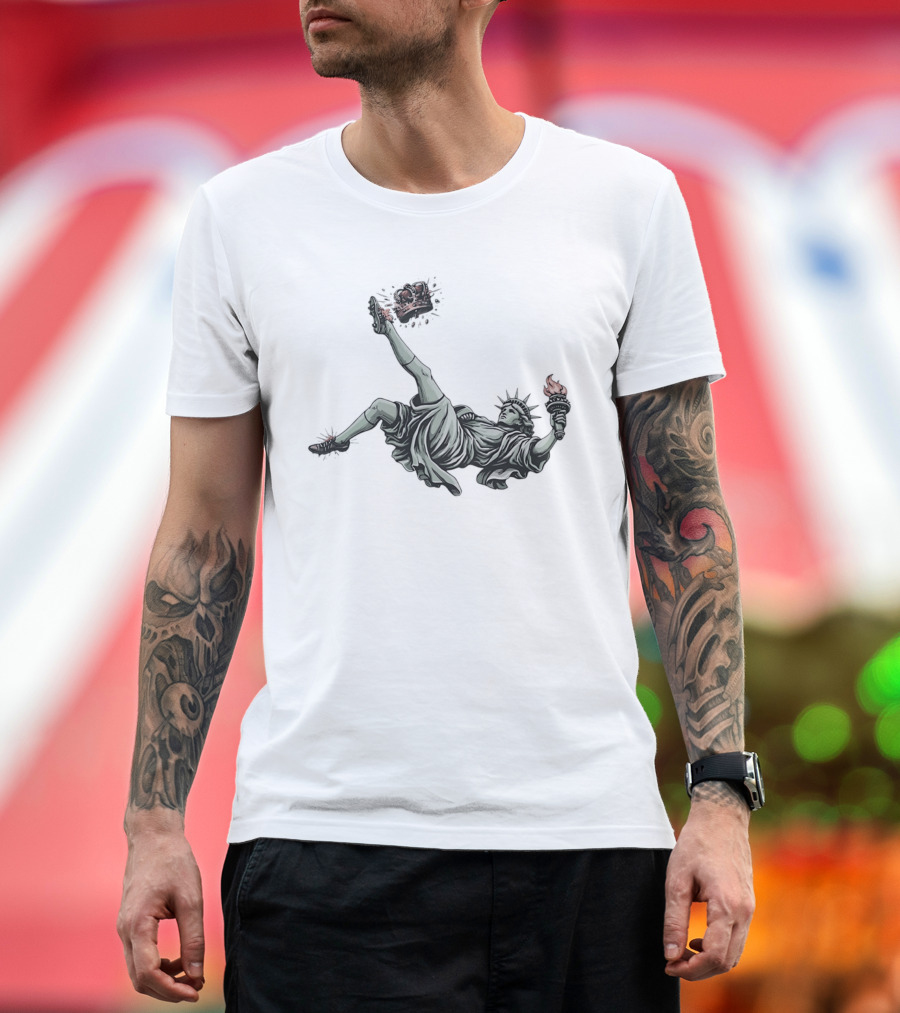 Statue Of Liberty Toppling Crown No Kings T-Shirt