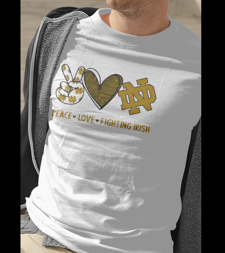 Peace Love Notre Dame Fighting Irish Hand Sign Heart Shape ND T-Shirt