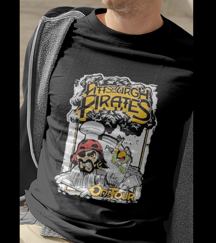 Pittsburgh Pirates P412 On Tour Pirate And Parrot Train T-Shirt