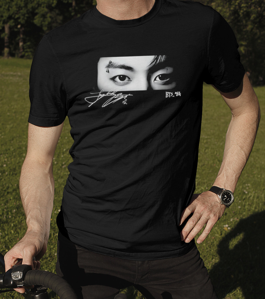 Jungkook Eyes BTS Arirang Tour Apparel K Pop Fandom Fashion T-Shirt