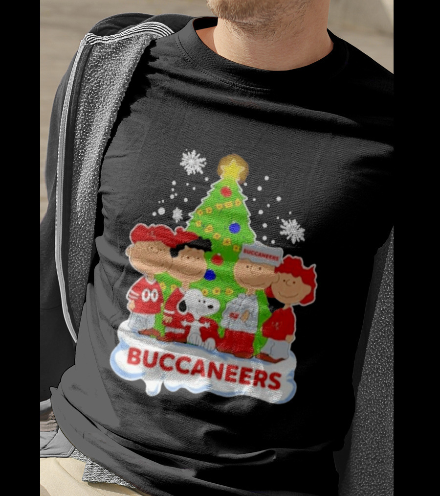Snoopy Buccaneers Christmas Tree Tampa Bay Peanuts Holiday T-Shirt