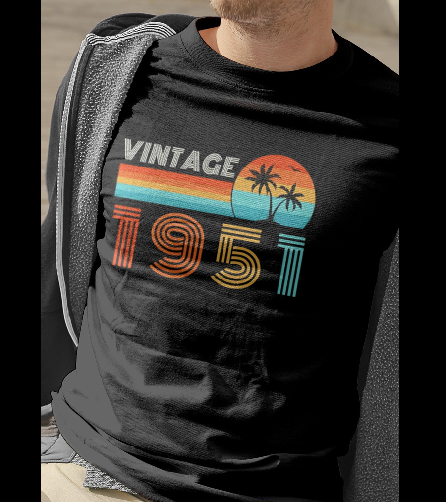 Vintage 1951 Palm Sunset Retro Seventies T-Shirt