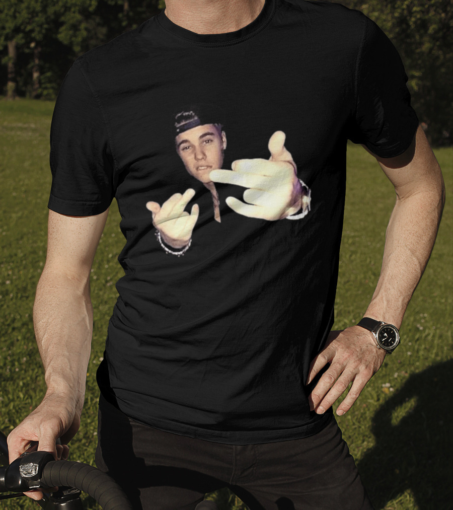 Justin Bieber Middle Finger Gesture Bold Expression T-Shirt