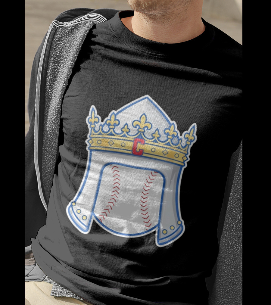 Chicago Cubs Sir Longball Baseball Helmet Crown T-Shirt