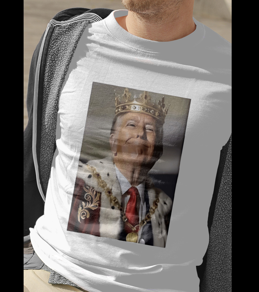 Donald Trump Crowned As King Regal Attire Red Tie Gold Crown T-Shirt