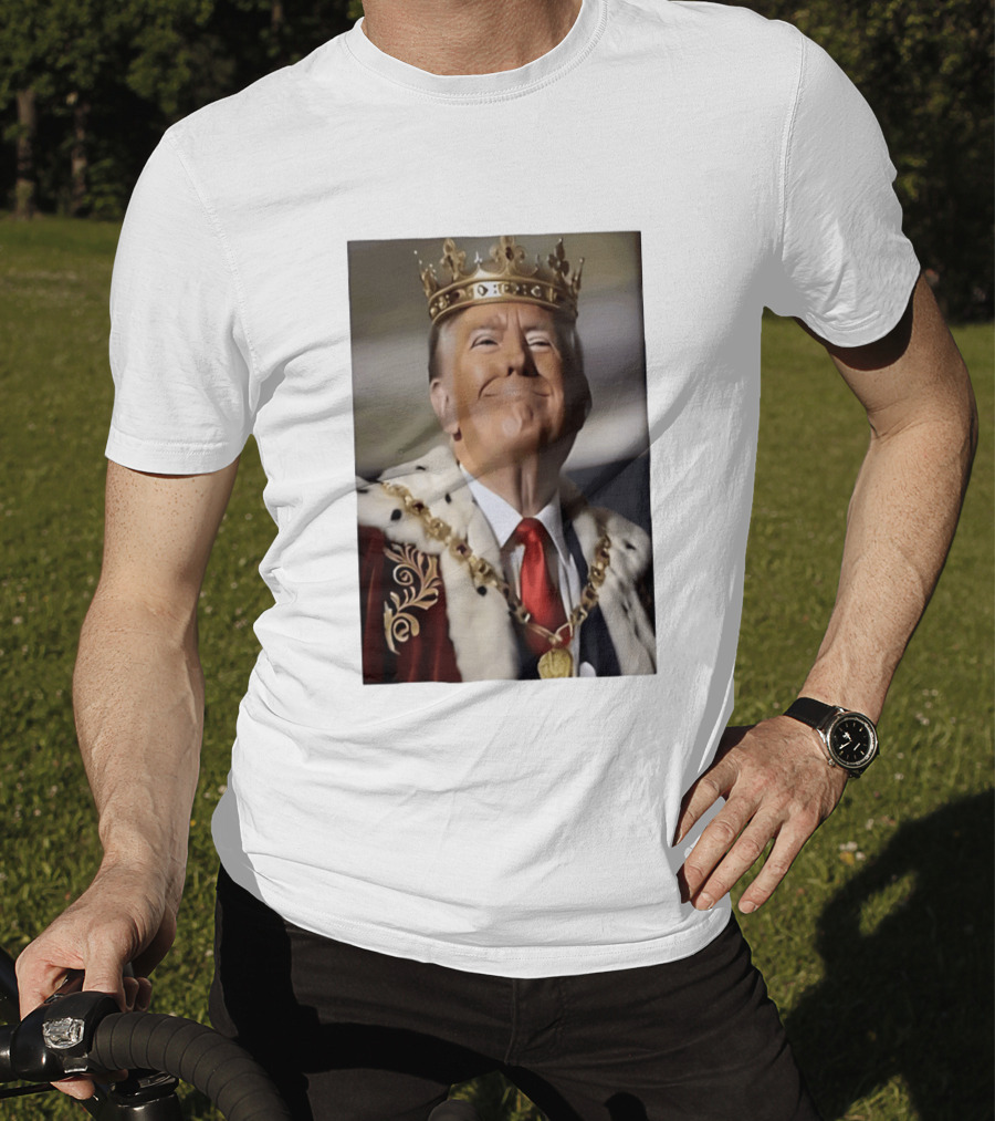 Donald Trump Crowned As King Regal Attire Red Tie Gold Crown T-Shirt