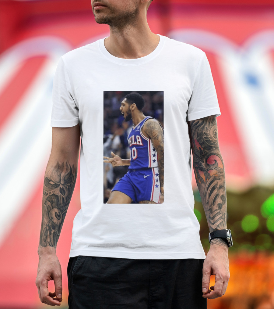 Philadelphia 76ers Robert Covington Number 33 NBA Basketball Sports Jersey Fan Merchandise T-Shirt