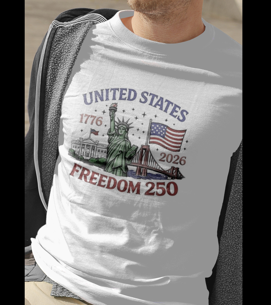 United States 1776 2026 Freedom 250 Anniversary Statue Of Liberty American Flag Celebration T-Shirt