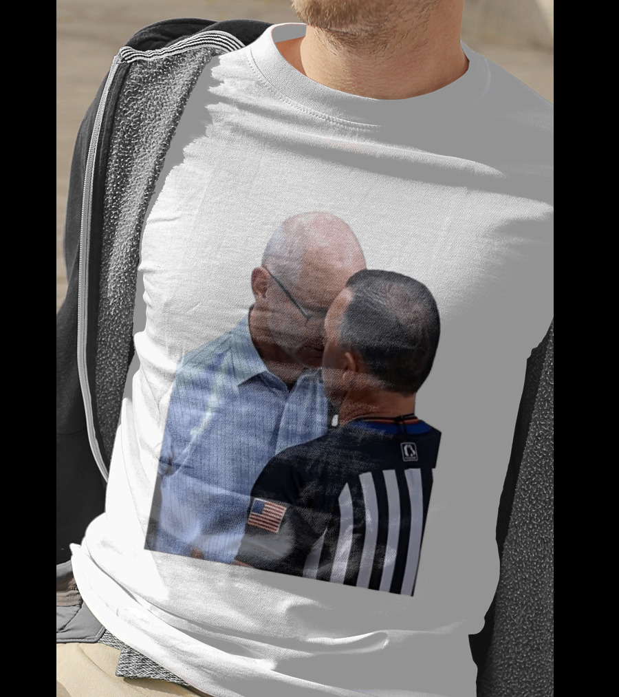 Dan Hurley Uconn Huskies Headbutt Confrontation With Referee Basketball Moment T-Shirt