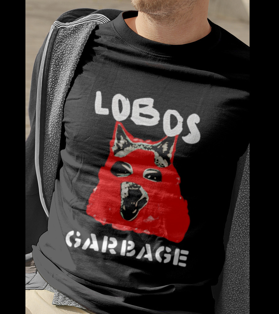 Lobos Dog Red Face Garbage T-Shirt