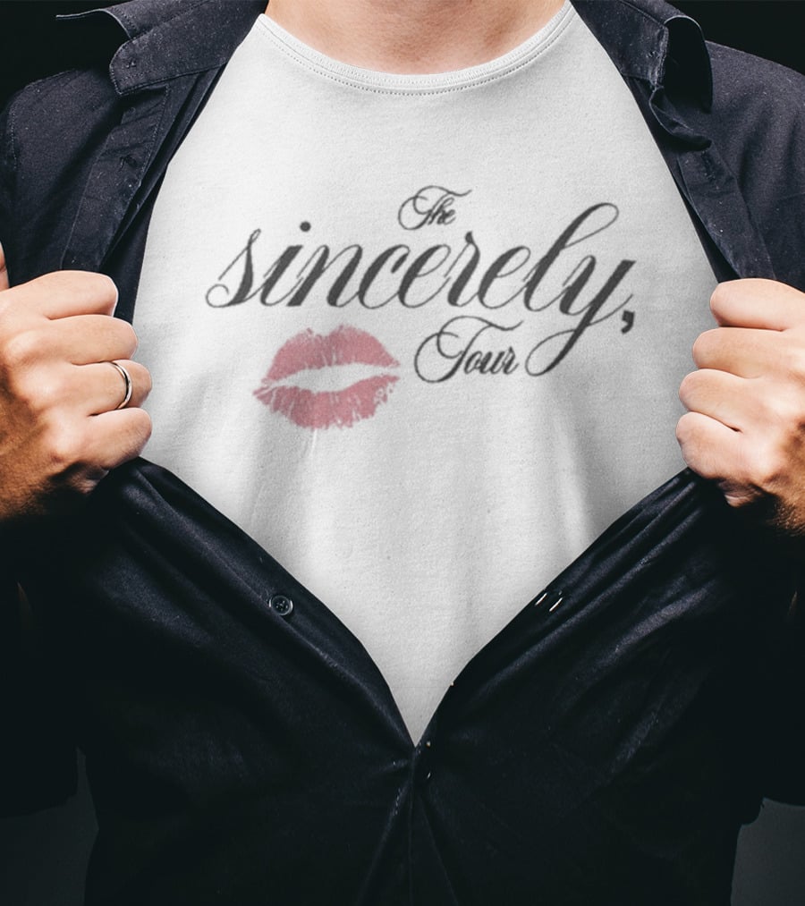 Kali Uchis Sincerely Tour Red Lips T-Shirt