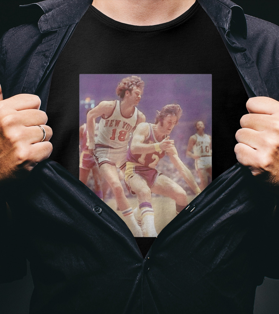 New York 18 Vs Los Angeles 12 Iconic Basketball Legends Phil Jackson Pat Riley Action Moment T-Shirt