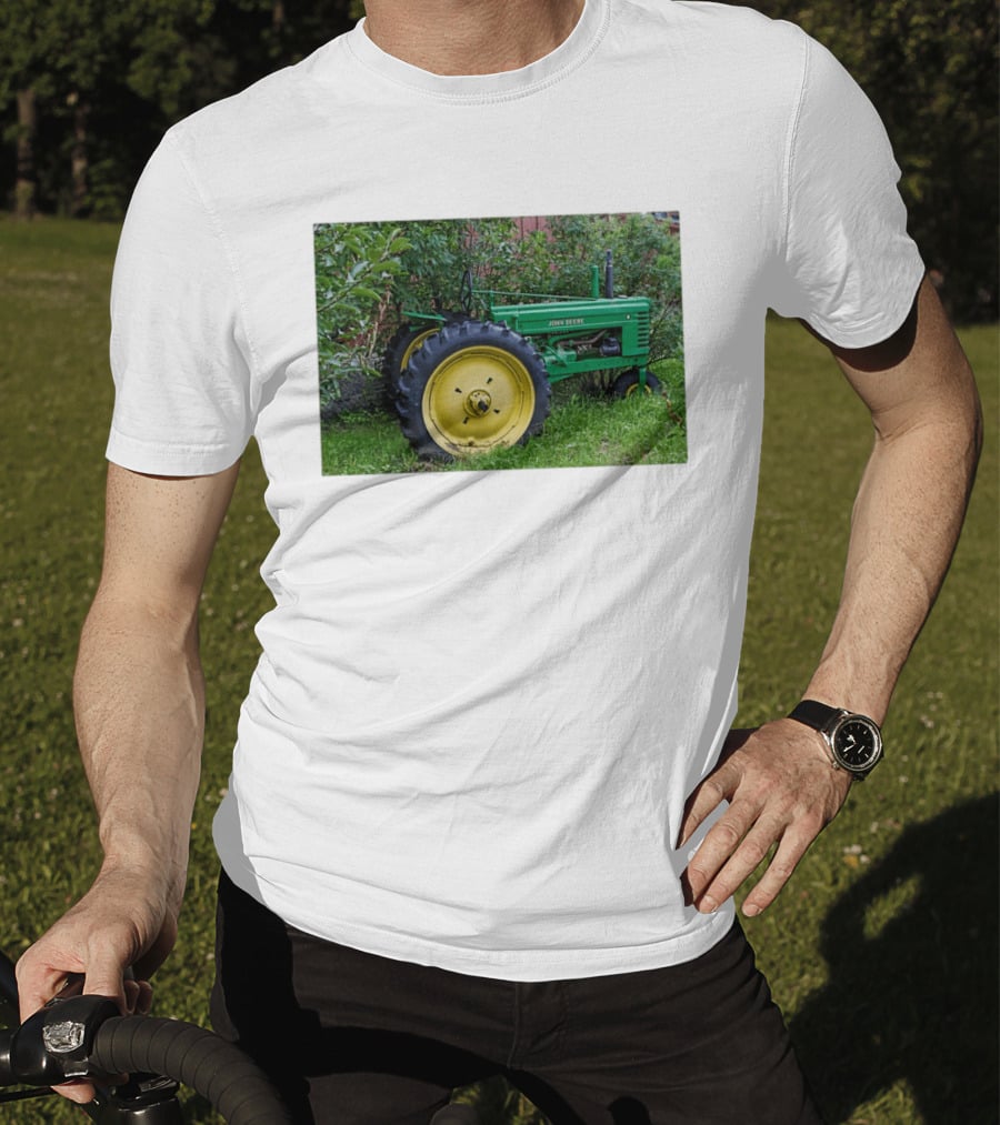 John Deere Model B Tractor Vintage Farming Machinery T-Shirt