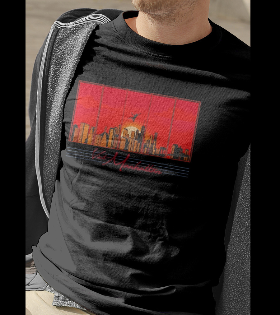 Visit Manhattan Skyline Sunlit Silhouette Red Sunset T-Shirt