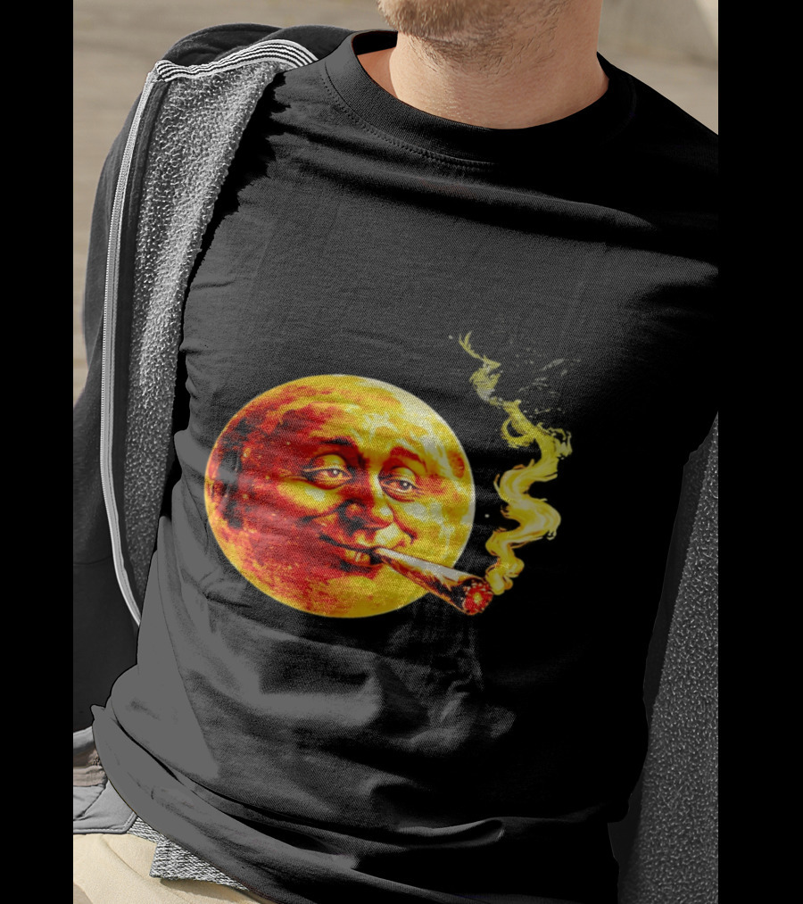 Moon Face Smoking Weed Blunt Lunar Smokers Club T-Shirt