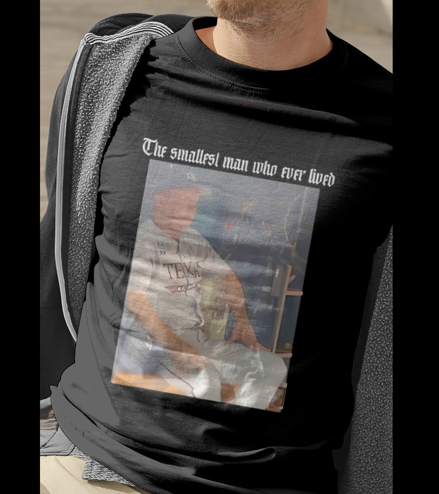 Texas A&M Aggies Jim Schlossnagle Baseball Coach Sitting Relaxed T-Shirt