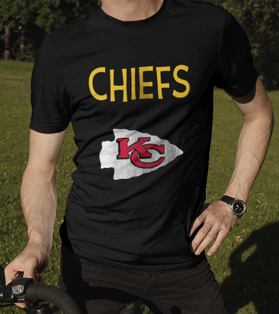 Kansas City Chiefs Peanuts Snoopy Woodstock Go Chiefs Football T-Shirt