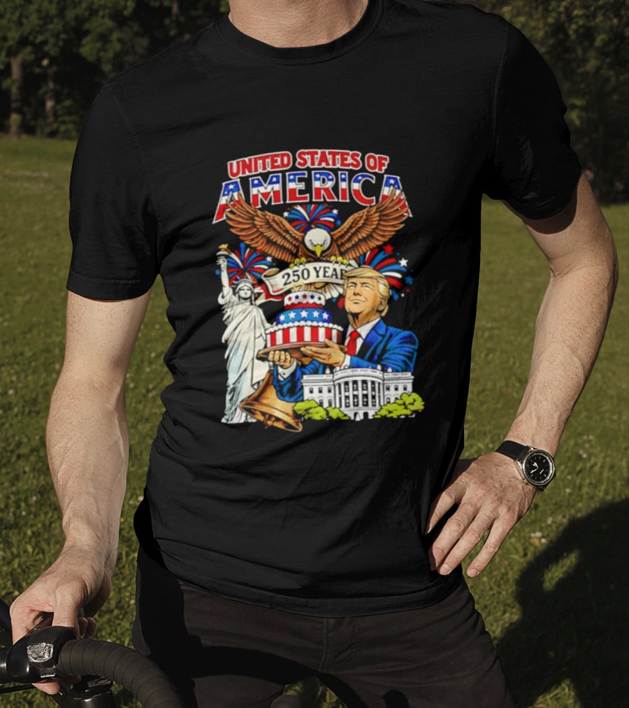 United States Of America 250 Years Celebration 4th Of July Trump With Birthday Cake And Eagle T-Shirt