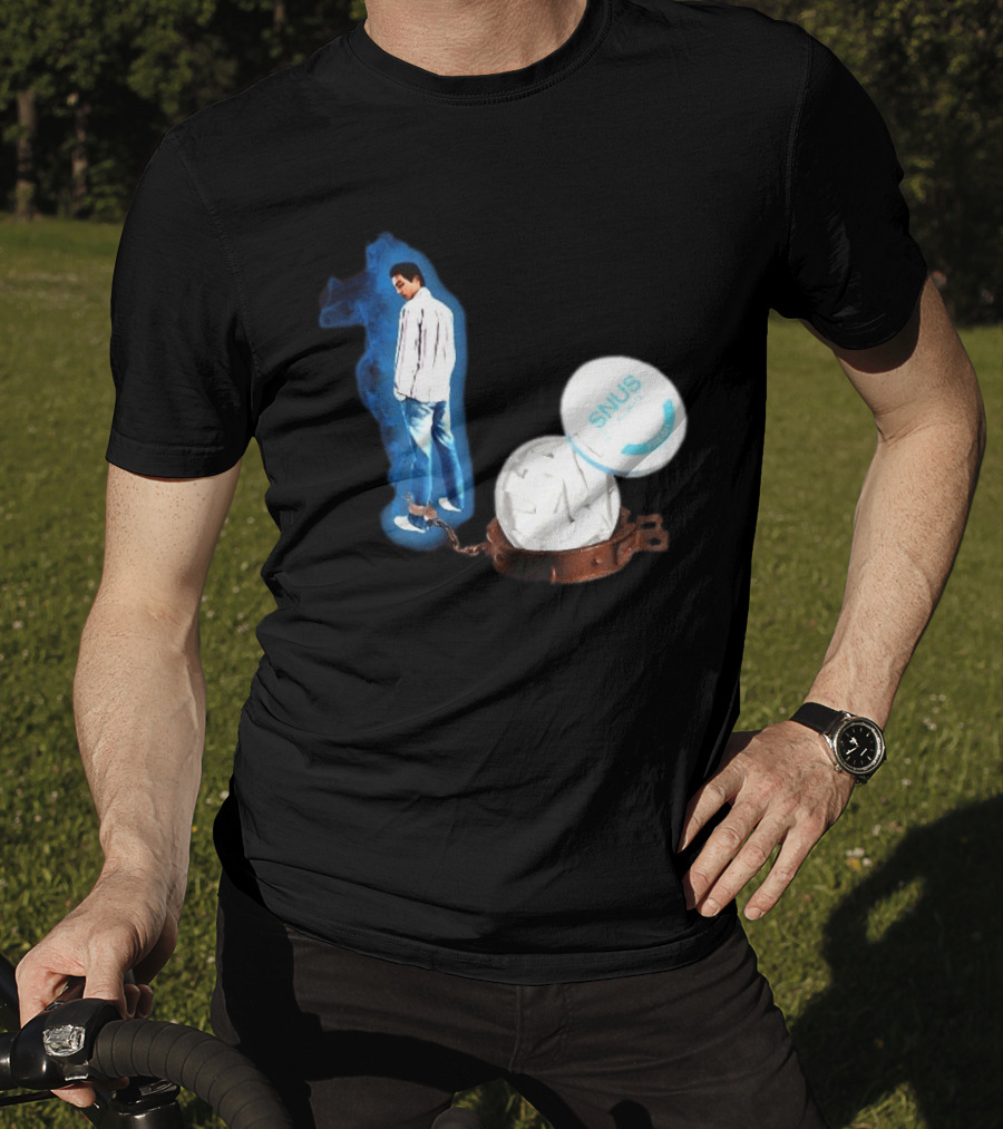 A Snus Gekettet Meme With Snus Tin And Chain T-Shirt