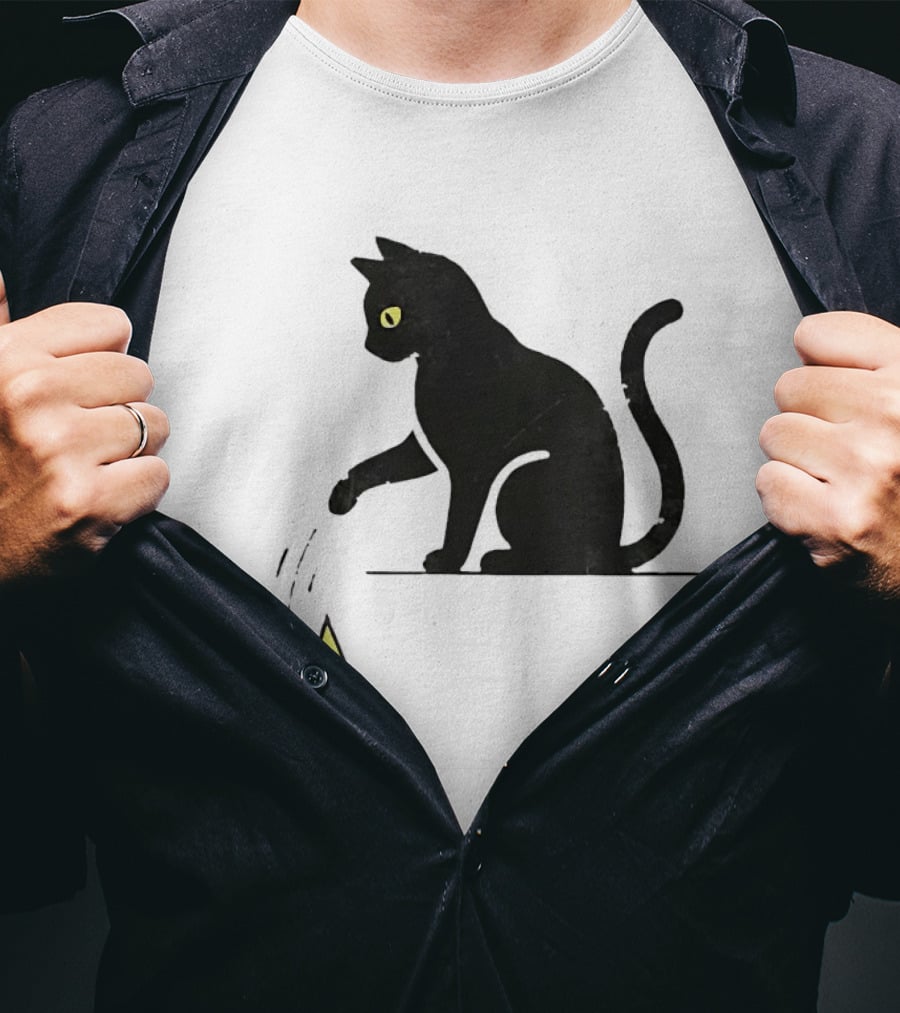 Cat Knocking Crown Anti King Humor Black Cat Yellow Eyes T-Shirt