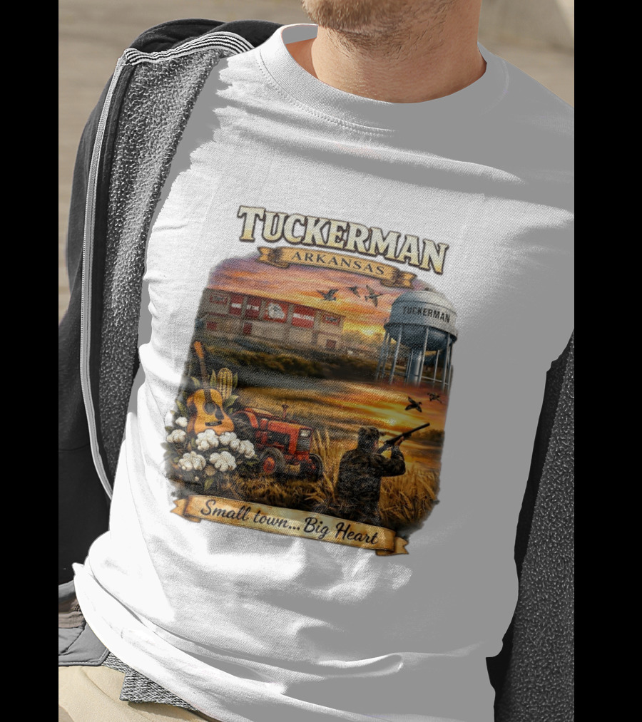 Tuckerman Arkansas Home Of The Bulldogs Water Tower Small Town Big Heart Tractor Hunter Guitar T-Shirt