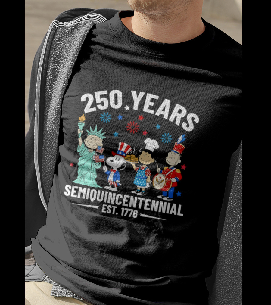Peanuts Characters Celebrating 250 Years American Semiquincentennial Est 1776 T-Shirt