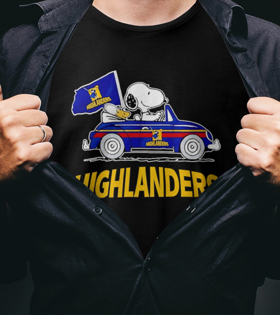 Snoopy And Woodstock Driving Car Cheering Highlanders Rugby T-Shirt