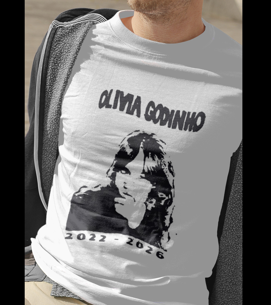Olivia Godinho 2022 2026 T-Shirt