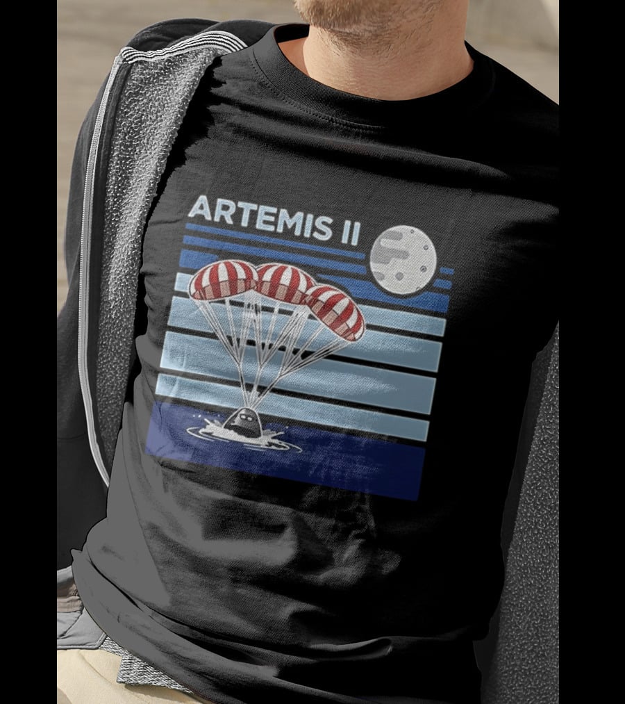Artemis II Splashdown 2026 Orion Spacecraft Landed With Moon Parachute Scene T-Shirt