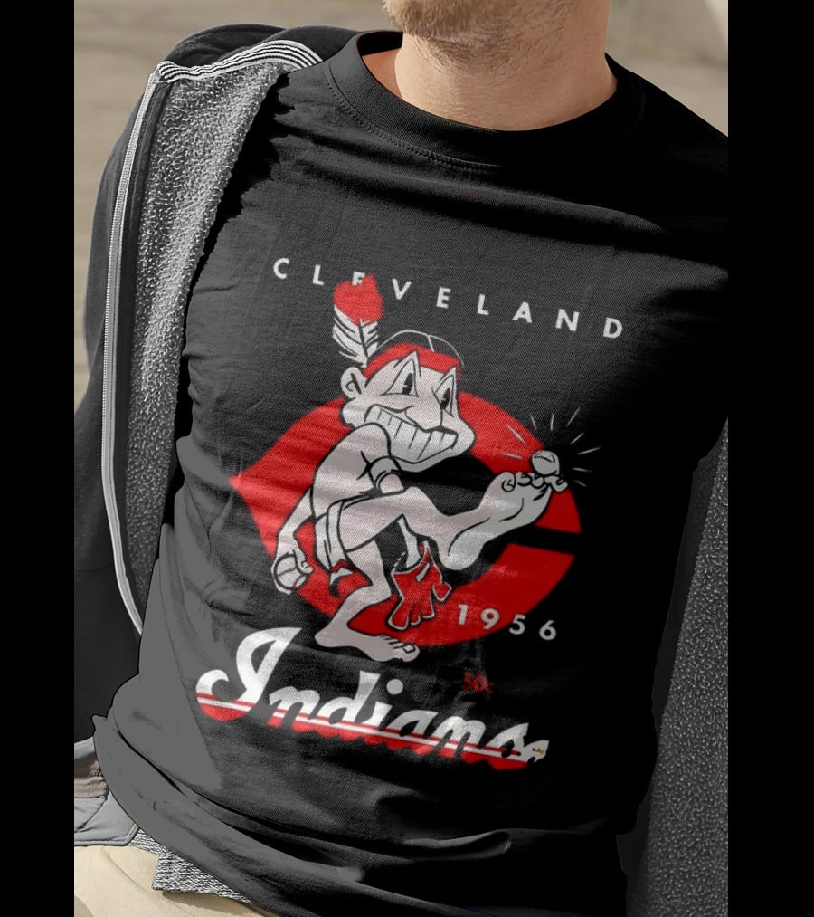 Cleveland Indians 1956 Retro Logo Vintage Sports Memorabilia T-Shirt